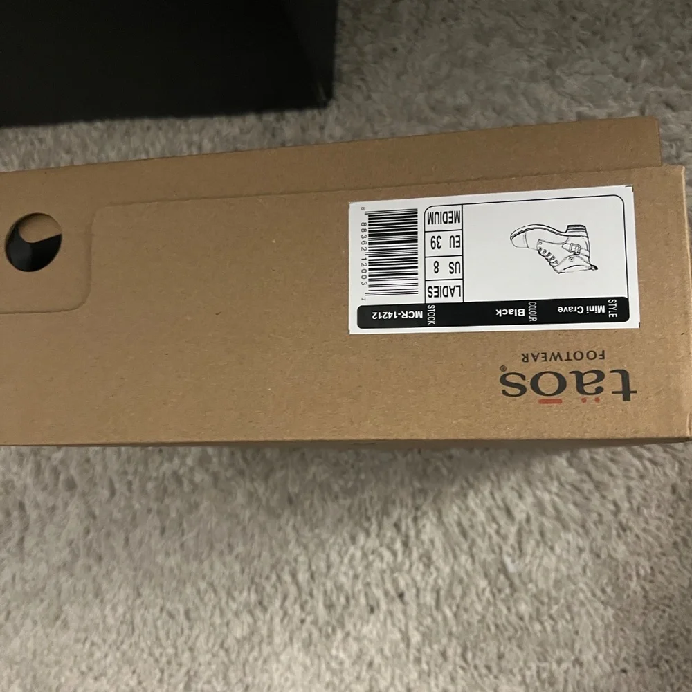 Taos - Mini Crave Boot - Black - US Size 8 - Picture 8 of 10